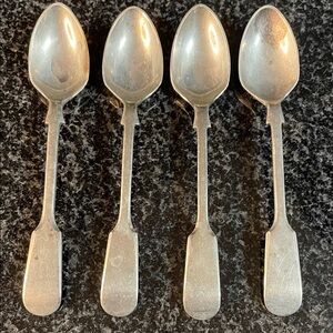 VTG Nevada Silver D&A -Elegant Silver Spoons Set of 4